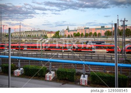 Trains at Munchen Hauptbahnhof Central Railway Station, main railway station in the city of Munich, Germany 129308545