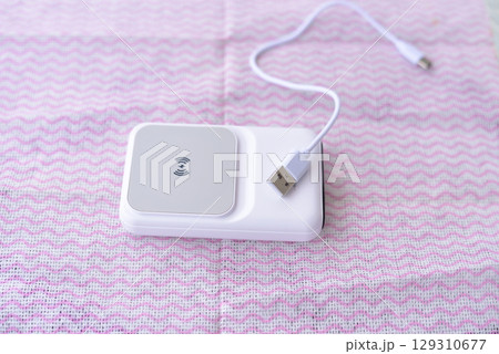モバイルバッテリー 129310677
