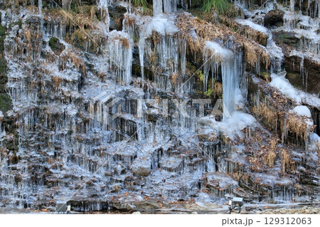秩父の尾の内氷柱　秩父の観光名所 129312063