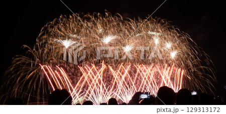 花火 キラキラ輝くもの 線香花火 129313172