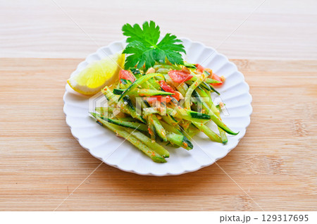 きゅうりのソムタム きゅうりのソムタム 129317695