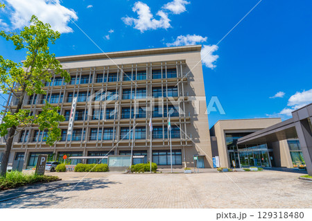 京都府精華町　精華町町役場庁舎 129318480