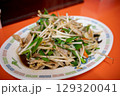 街中華の美味しい豚肉もやし炒め 129320041