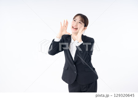 若いビジネスウーマン 若いビジネスウーマン 129320645