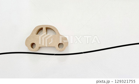 車のナチュラル小物と右上がりの黒線 車のナチュラル小物と右上がりの黒線 129321755