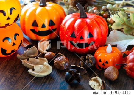 ハロウィンのかぼちゃ ハロウィンのかぼちゃ 129323310
