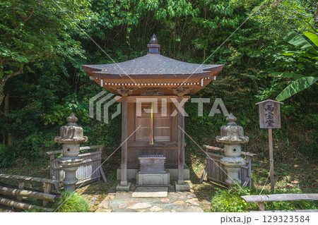 竹生島 宝厳寺 雨宝堂 竹生島 宝厳寺 雨宝堂 129323584