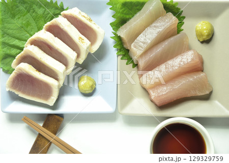 皿に盛りつけたビンチョウマグロの刺身 皿に盛りつけたビンチョウマグロの刺身 129329759