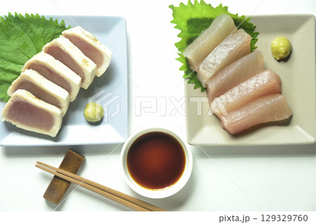 皿に盛りつけたビンチョウマグロの刺身 皿に盛りつけたビンチョウマグロの刺身 129329760
