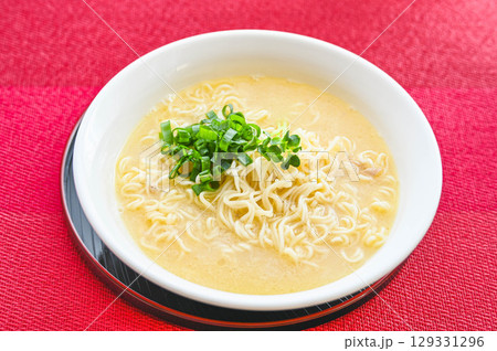 博多とんこつラーメン　 129331296