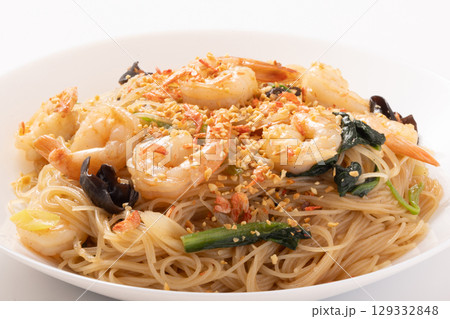 チャオミーフェン（台湾焼きビーフン　干しエビ入り） 129332848