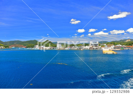 【島根県】快晴の風待ち西郷・みなとオアシス(隠岐の島「おき西郷港」) 【島根県】快晴の風待ち西郷・みなとオアシス(隠岐の島「おき西郷港」) 129332986