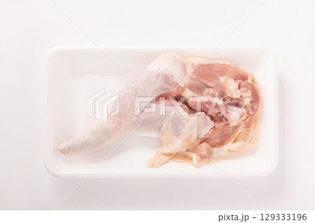 ［岩手県産］いわい鶏　骨付き　もも肉 129333196