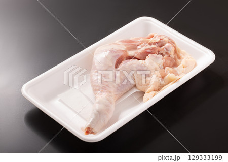 ［岩手県産］いわい鶏　骨付き　もも肉 129333199