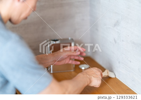 リフォーム DIY プライマー 印刷化粧フィルム施工 ダイノックシート リフォーム DIY プライマー 印刷化粧フィルム施工 ダイノックシート 129333621