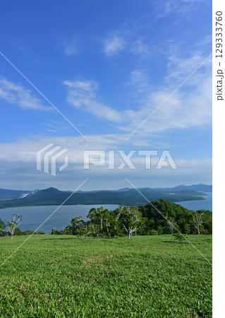 藻琴山展望駐車公園からの屈斜路湖 藻琴山展望駐車公園からの屈斜路湖 129333760