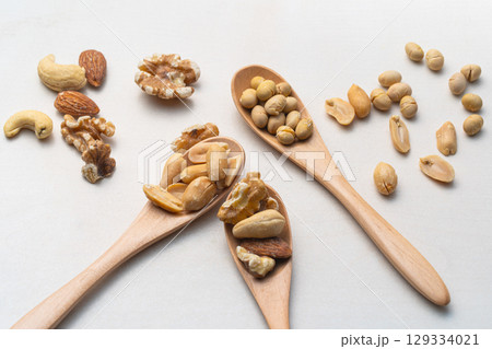 ローカーボ　スプーン　ミックスナッツ　大豆 129334021