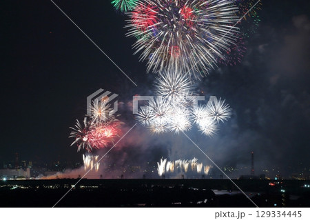 荒川：戸田橋花火大会 SkyFantasia（2025年） 129334445