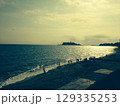 江ノ島の夕暮れと海 129335253