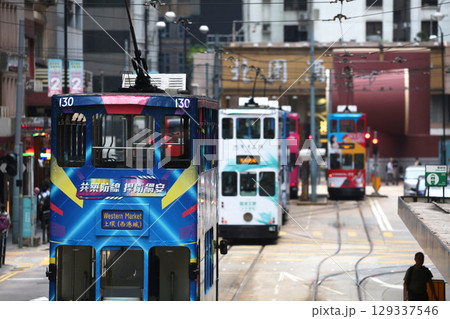 香港の庶民の足「トラム」(路面電車)英国植民地時代から走り続ける香港庶民の足 香港の庶民の足「トラム」(路面電車)英国植民地時代から走り続ける香港庶民の足 129337546