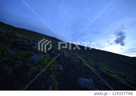 富士山、登山、富士宮ルート、静岡県 129337788