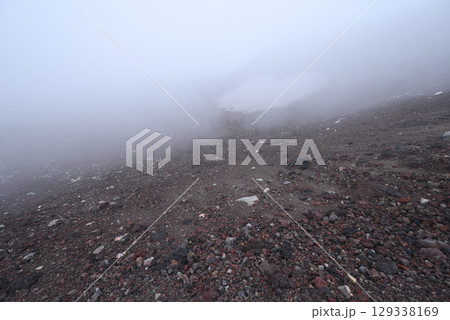 富士山、登山、富士宮ルート、静岡県 富士山、登山、富士宮ルート、静岡県 129338169
