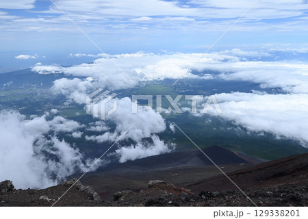 富士山、登山、富士宮ルート、静岡県 富士山、登山、富士宮ルート、静岡県 129338201