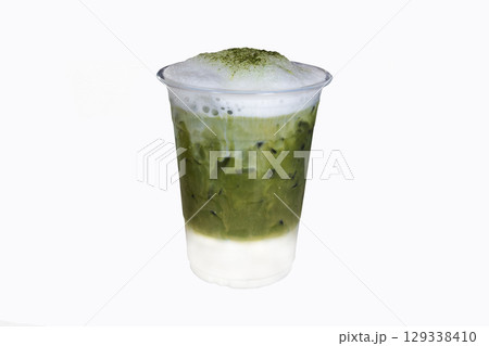 cold drink green tea matcha latte milks foam tasty menu  129338410