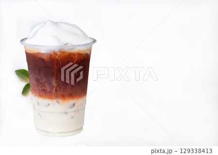 cold drink thai tea latte milks foam tasty menu 129338413