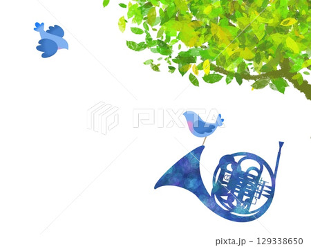 ホルンと小鳥とコピースペース8 129338650