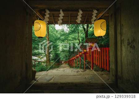 Traditional lanterns at Kifune Shrine in summer evening in Kyoto, Japan 129339318