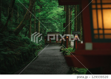 Traditional lanterns at Kifune Shrine in summer evening in Kyoto, Japan 129339320