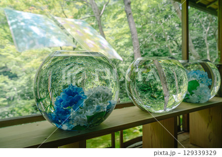 Summer travel in Kyoto, Japan - Arashiyama Yusai-tei floating silk 129339329