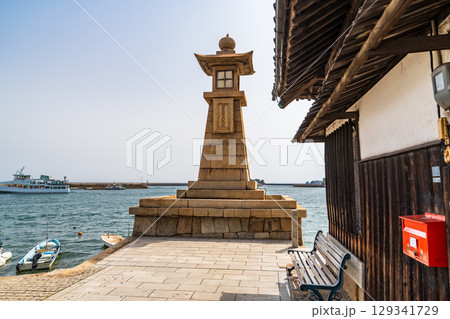 《広島県》常夜灯・鞆の浦の港 129341729