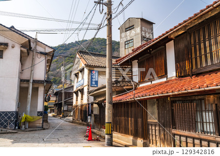 《広島県》鞆の浦の路地・日本の原風 129342816