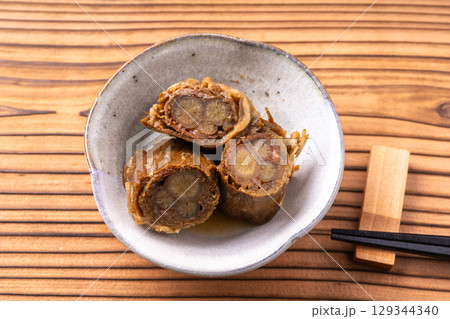 ごぼうの牛肉巻き 129344340