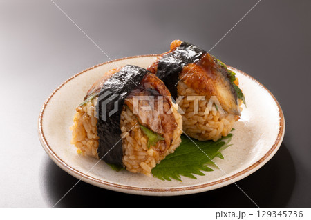 うなぎ 握り飯 うなぎ 握り飯 129345736