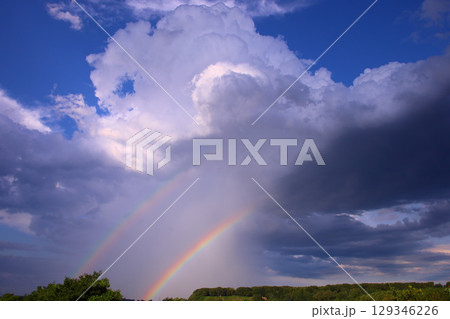 宇都宮市 近くに発生した雷雲と虹 宇都宮市 近くに発生した雷雲と虹 129346226