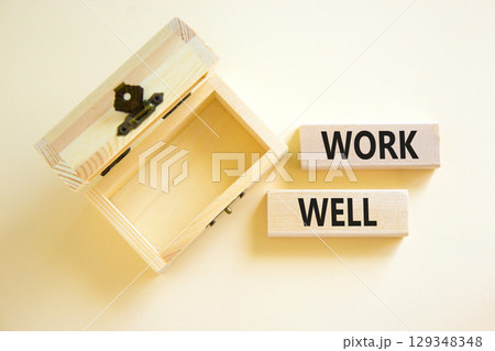Work well symbol. Concept words Work well on beautiful wooden block. Beautiful white table white background. Empty wooden chest. Business marketing, motivational work well concept. Copy space. 129348348