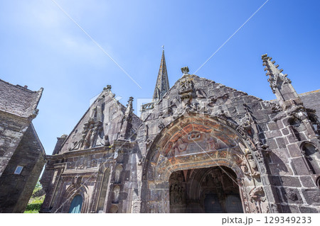 Parish close church of La Martyre, finistere, brittany, france 129349233
