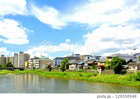 京都・鴨川 129350549