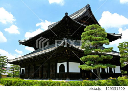 京都・建仁寺 129351200
