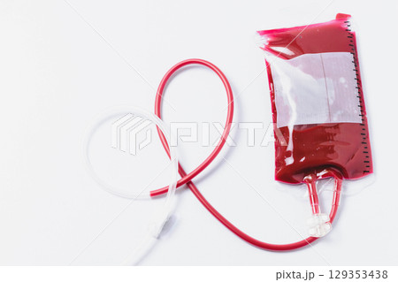 輸血バック 129353438