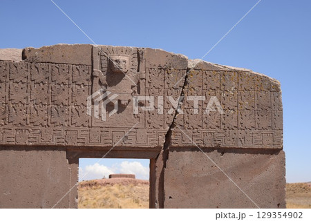 ティワナク遺跡、石像13 129354902