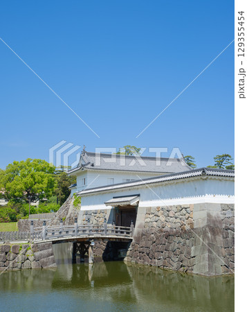 神奈川_小田原城_銅門と住吉橋の風景 神奈川_小田原城_銅門と住吉橋の風景 129355454