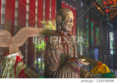 竹生島宝厳寺 賓頭盧尊者像 129356086