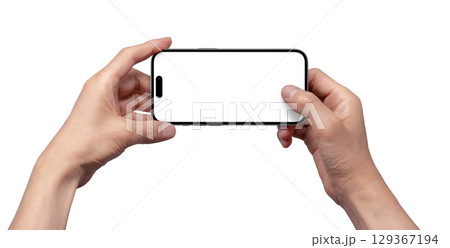 スマートフォンを横位置で持ち、写真、ムービーを撮影している人物の手 スマートフォンを横位置で持ち、写真、ムービーを撮影している人物の手 129367194