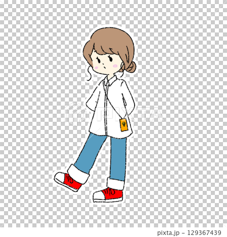 カジュアルな服装の女の子 129367439