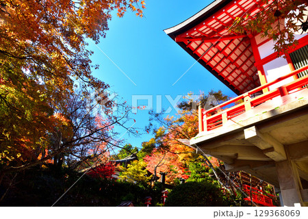 牛若丸ゆかりの寺 鞍馬寺の紅葉 牛若丸ゆかりの寺 鞍馬寺の紅葉 129368069