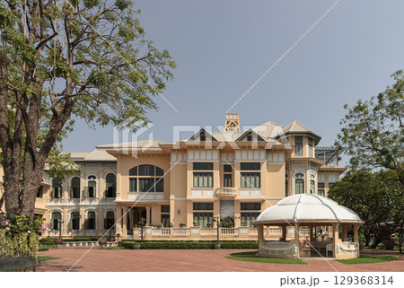 Music Pavilion in front of The Bang Khun Phrom or Bank of Thailand Museum. Music Pavilion in front of The Bang Khun Phrom or Bank of Thailand Museum. 129368314